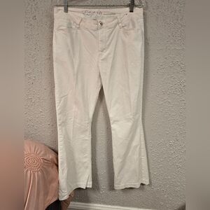 Ethyl Clothing Womens White Pants